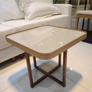 A mesa de centro Sintra une a modernidade dos acabamentos. Uma peça elegante, funcional e cheia de personalidade.

Se você busca móveis personalizados, com qualidade e excelente preço vem para a Megam Móveis.

É só clicar no "Link da Bio" que uma de nossas consultoras de decoração irá te atender.

👉🏻Vem para a Megam Móveis aqui você encontra tudo o que sua casa merece.

#mesadecentro 
#mesadecentrodecor 
#arquitetosrj